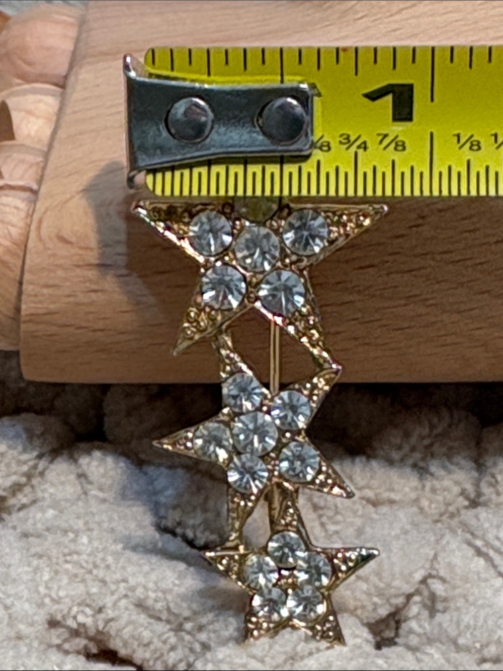 Vintage Gold Star Rhinestone Brooch - Sparkling Clear Crystal Accent - Picture 7 of 9